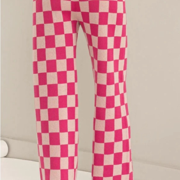 Double Zero-  NWOT Pink Checkered Knit pants - Picture 2 of 4